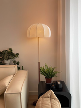 Load image into Gallery viewer, Floor lamp retro living room study bedroom decorative lamp