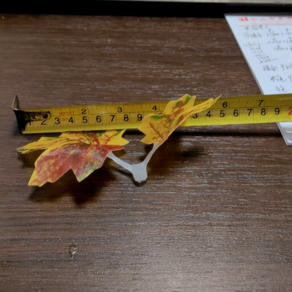 Simulation maple leaf for LED tree lights