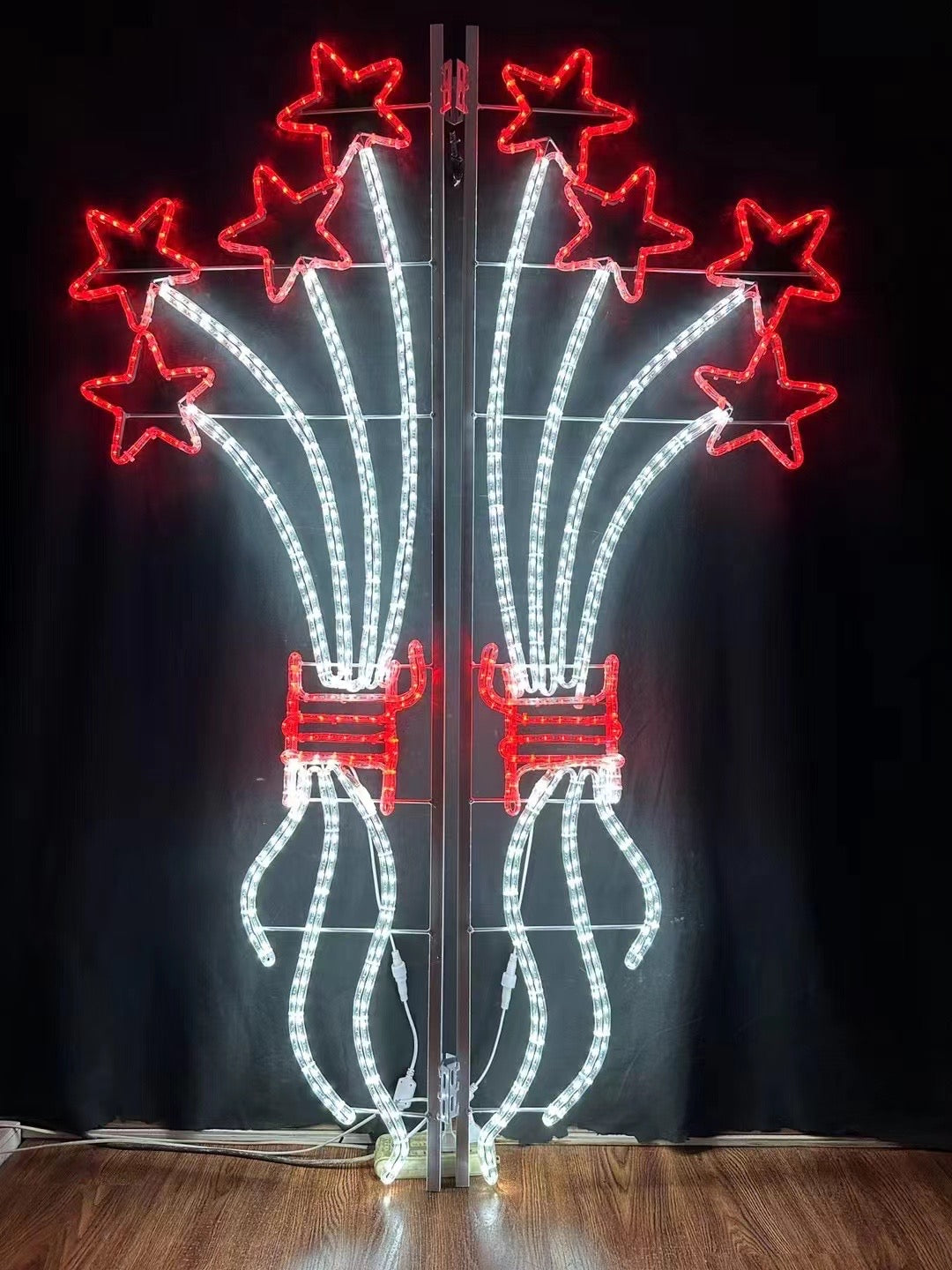 Outdoor red starburst firework street pole LED motif light