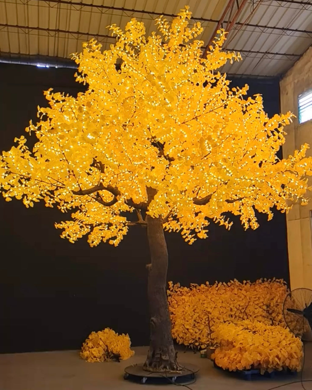4.5m LED high simulation ginkgo tree light with yellow leaves and warm white LEDs