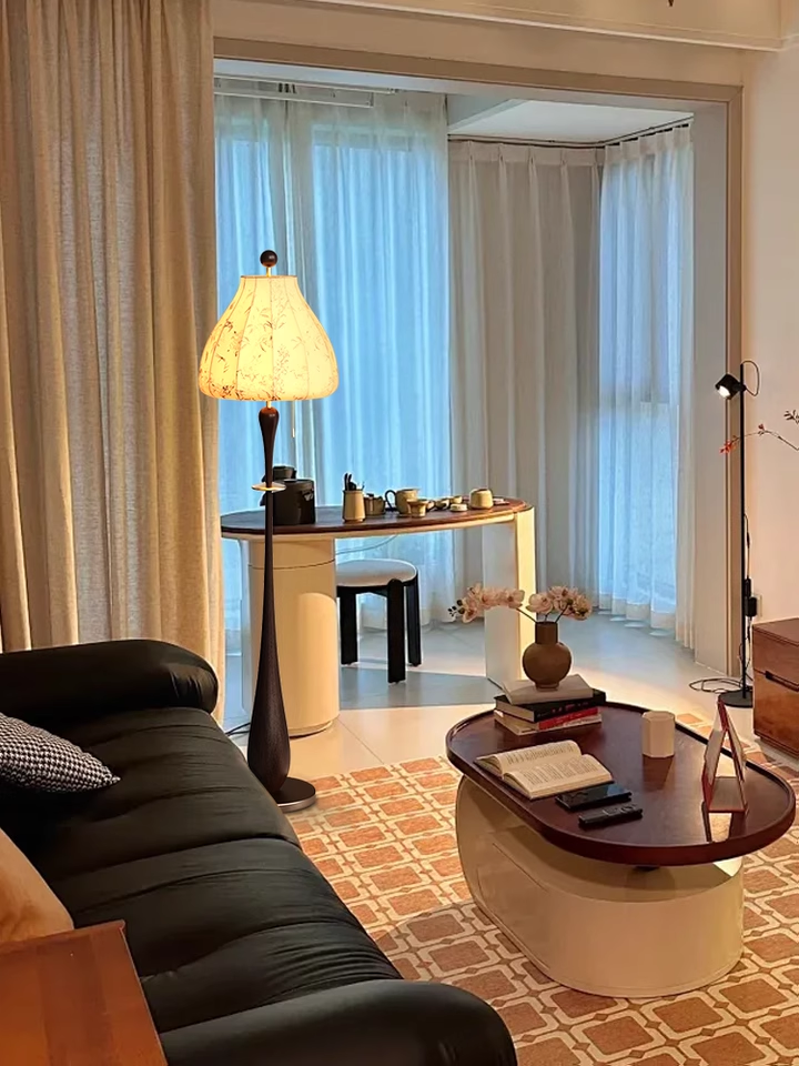 Wooden floor lamp Chinese style new fabric lamp