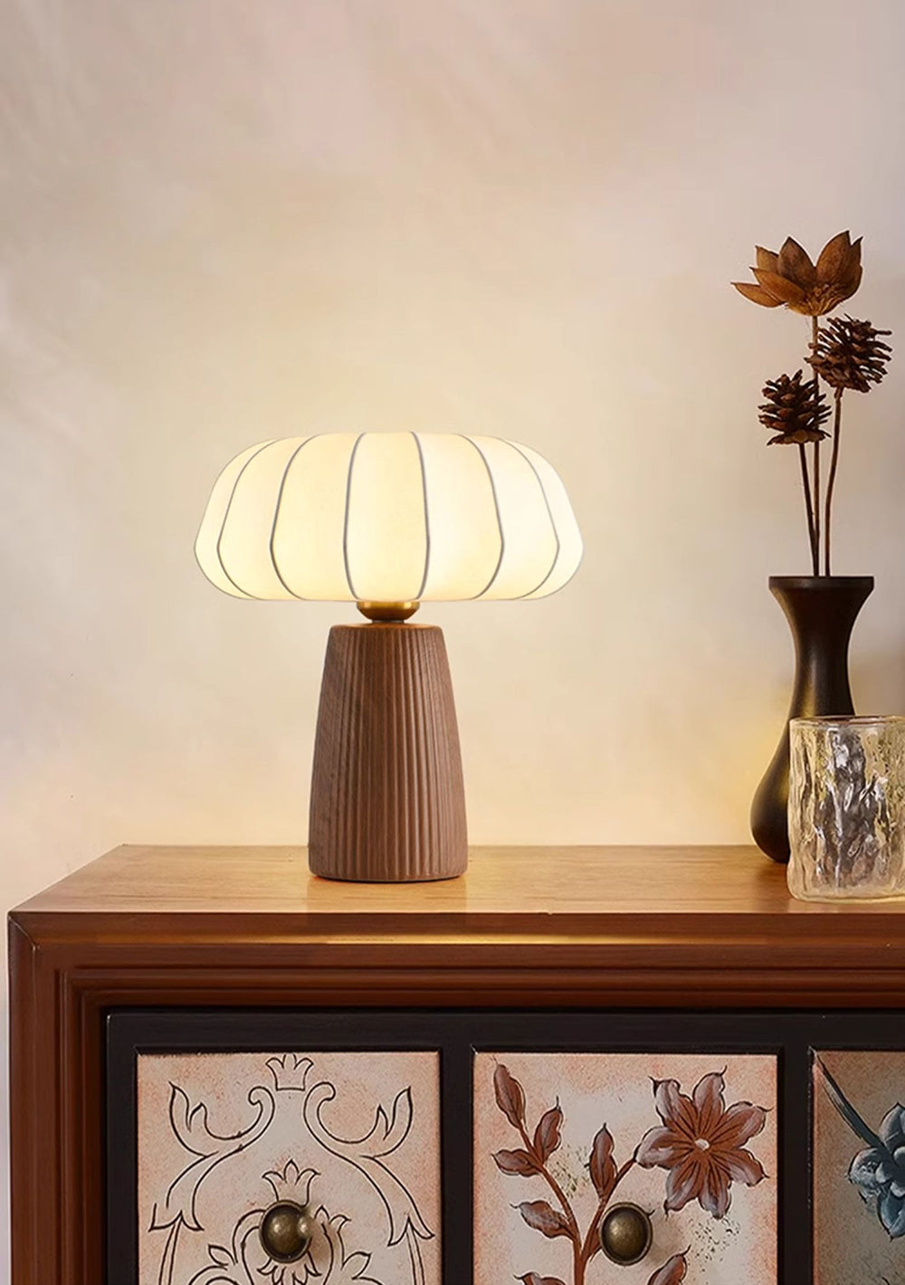 Creative pink ceramic table lamp warm bedroom bedside decoration night light