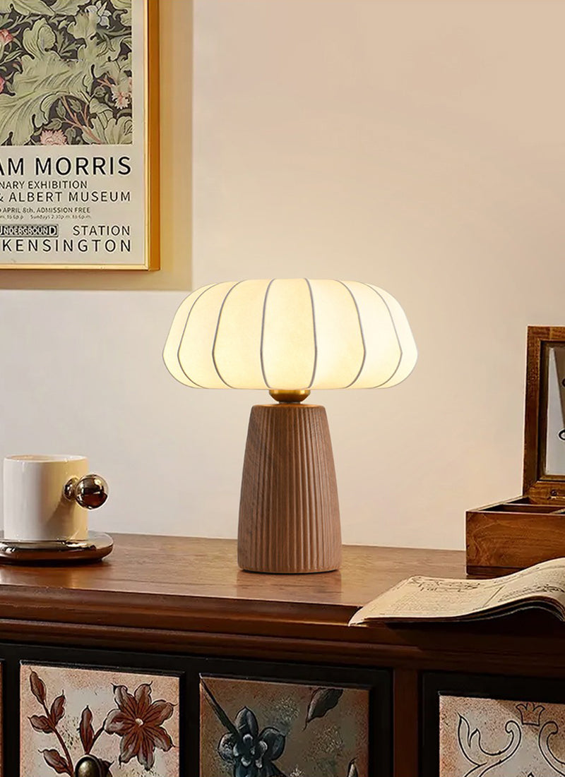 Creative pink ceramic table lamp warm bedroom bedside decoration night light