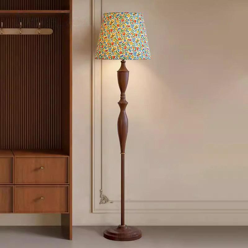 Pull cord switch vertical floor lamp French retro living room bedroom table lamp
