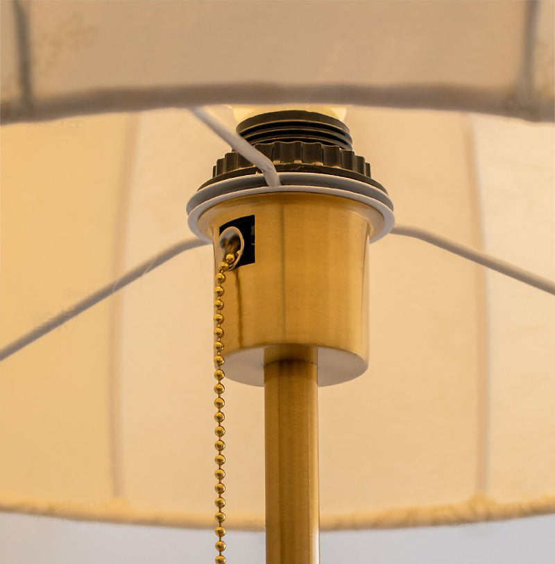 Pull cord switch vertical floor lamp French retro living room bedroom table lamp