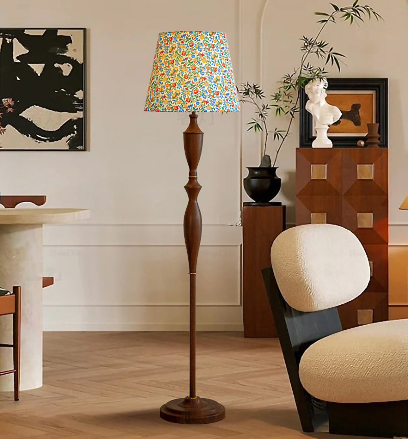 Pull cord switch vertical floor lamp French retro living room bedroom table lamp