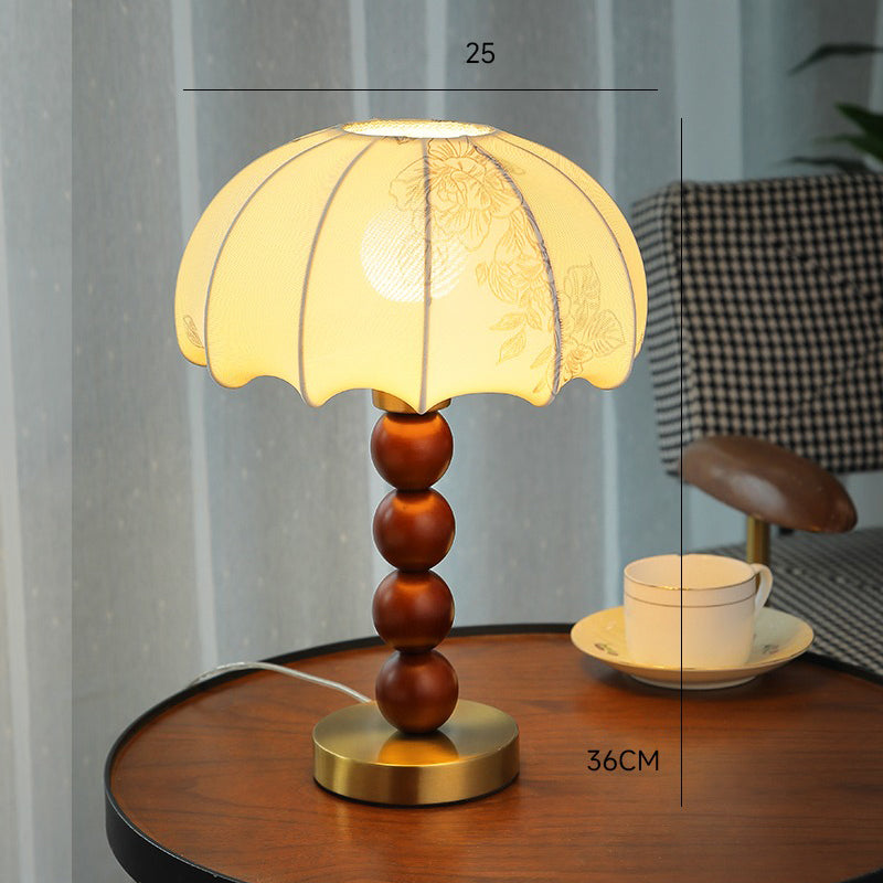 French style small table lamp retro bedside lamp