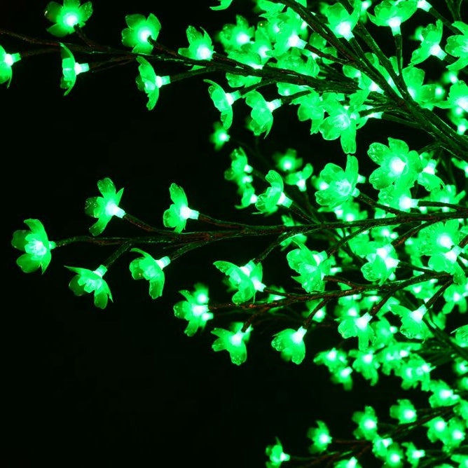 Outdoor waterproof LED tree light by gtreelights.com, perfect for Christmas and garden decoration.