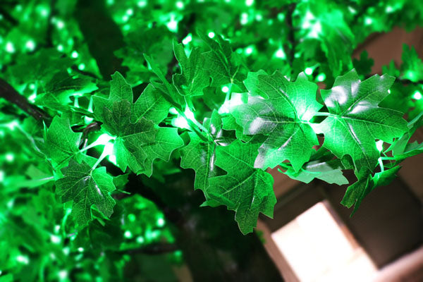Simulation maple leaf for LED tree lights
