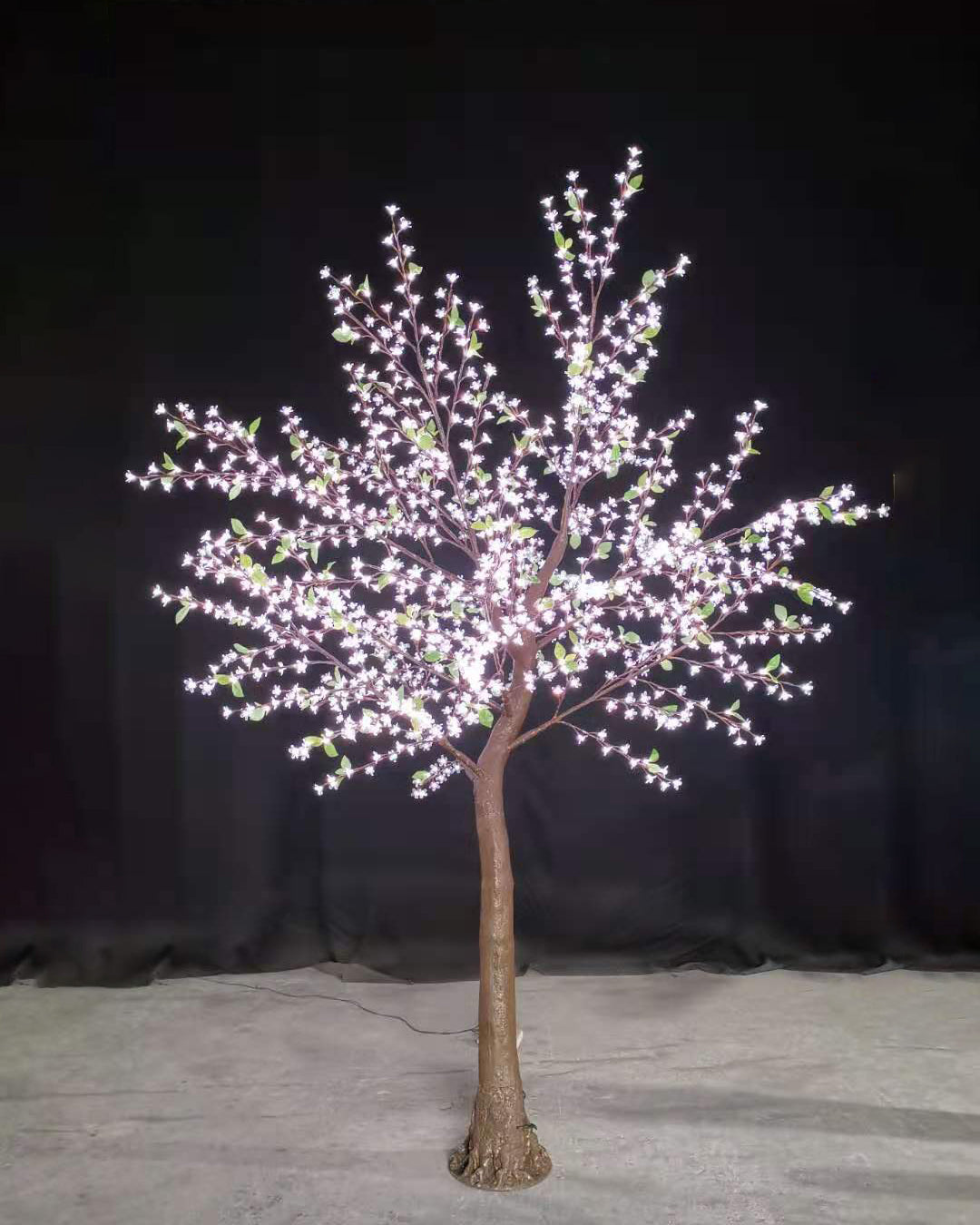 Realistic LED Flower Tree – waterproof and energy-saving, for garden and yard lighting