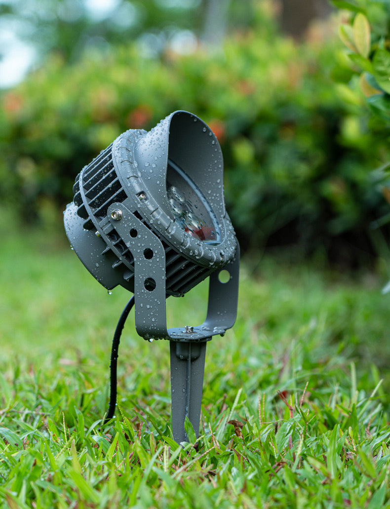 مصباح LED خارجي مقاوم للماء من الألومنيوم للمناظر الطبيعية بقوة 24 وات DC 12V 24V 