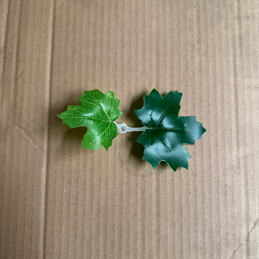Simulation maple leaf for LED tree lights