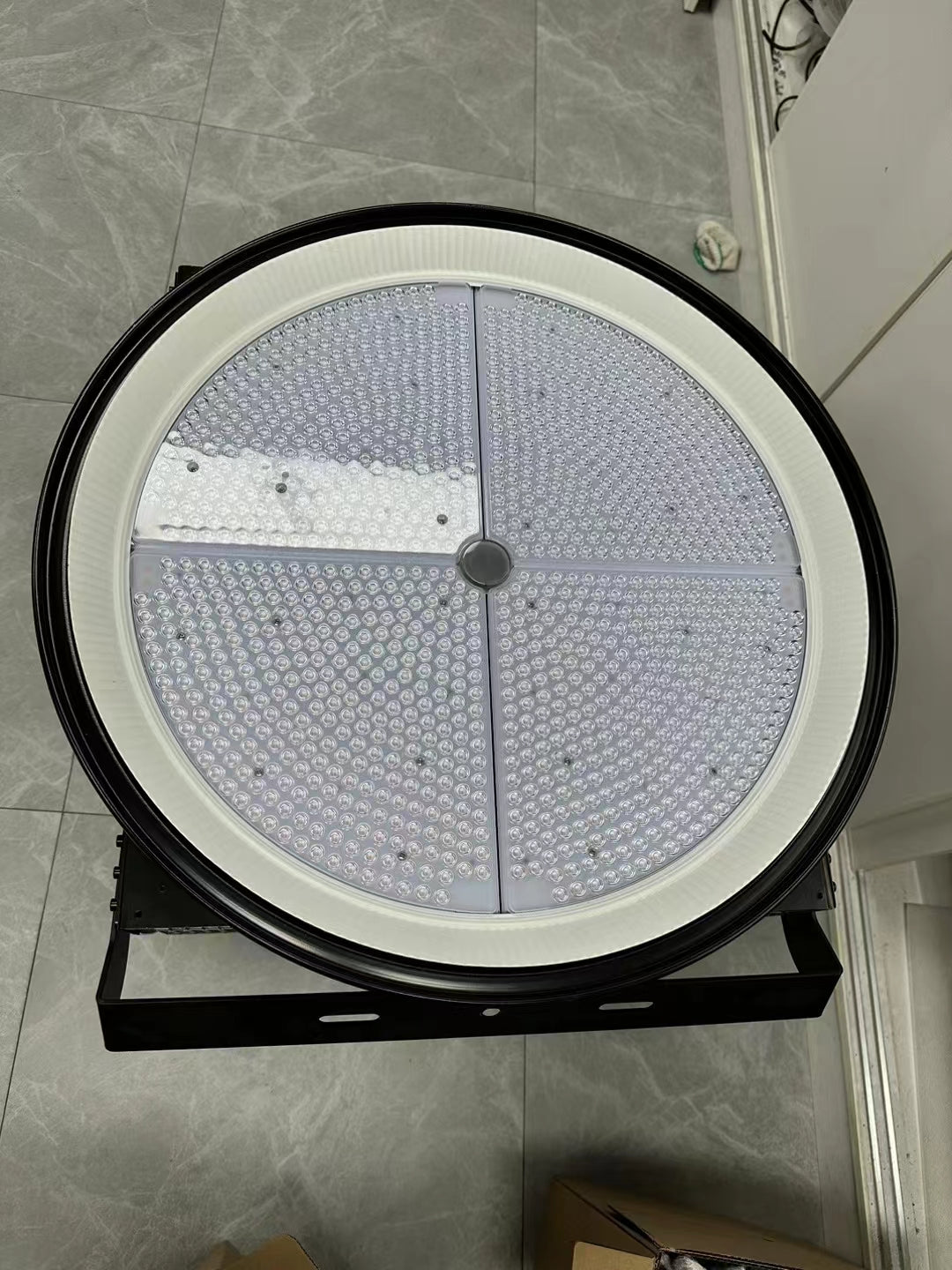 أضواء ملاعب LED بقدرة 500 وات و1000 وات 