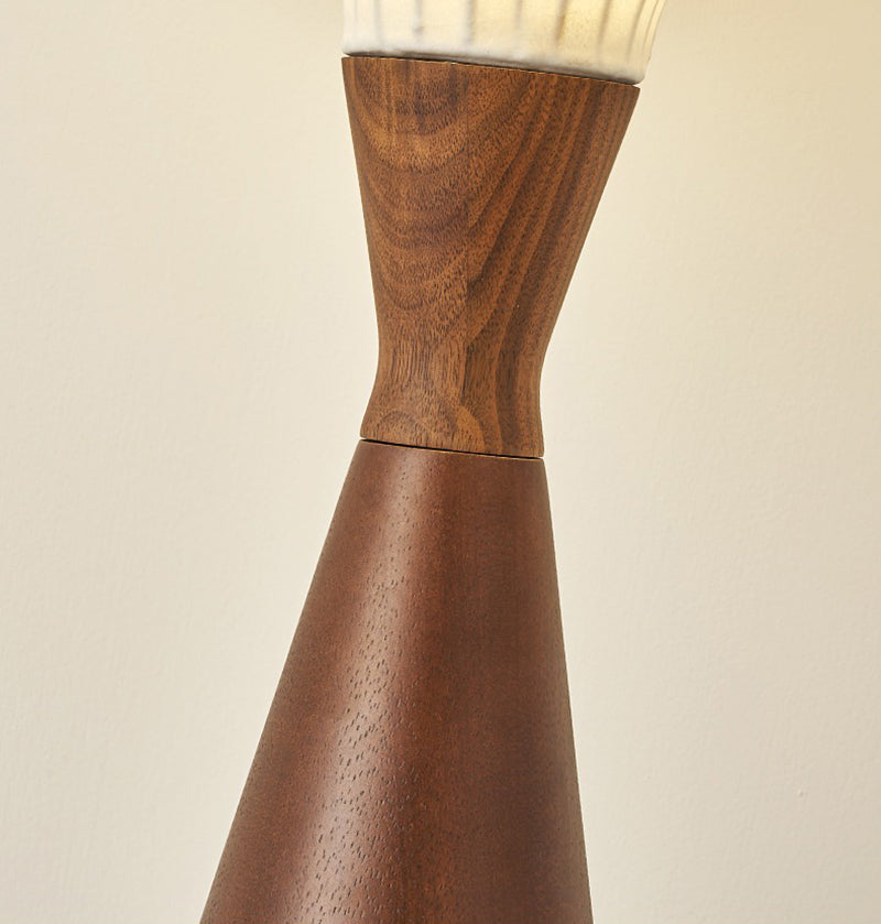 LED silk solid wood desk lamp