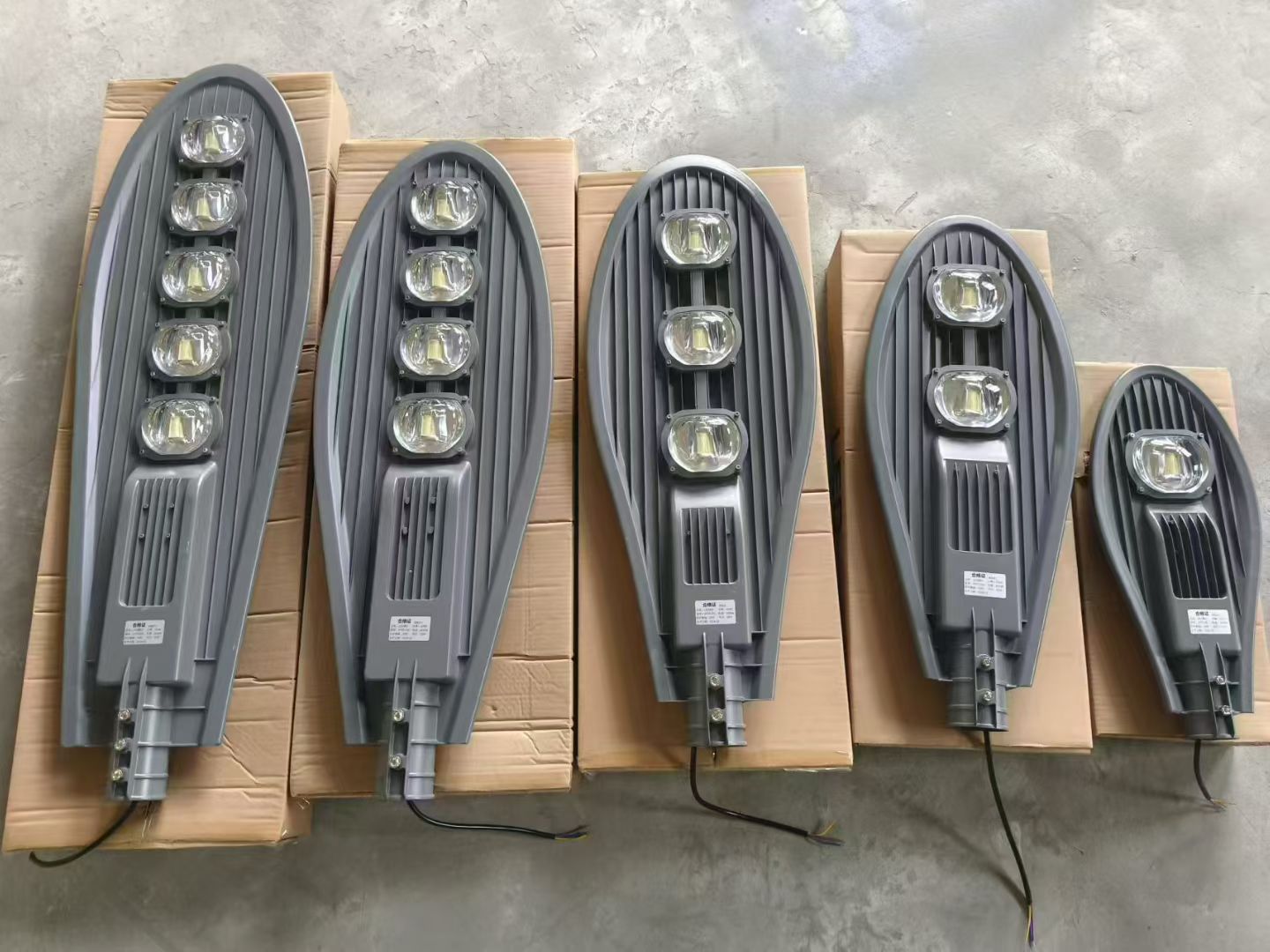 Waterproof Cobra LED Street Light Head 50W 100W 200W Outdoor Road Lamp