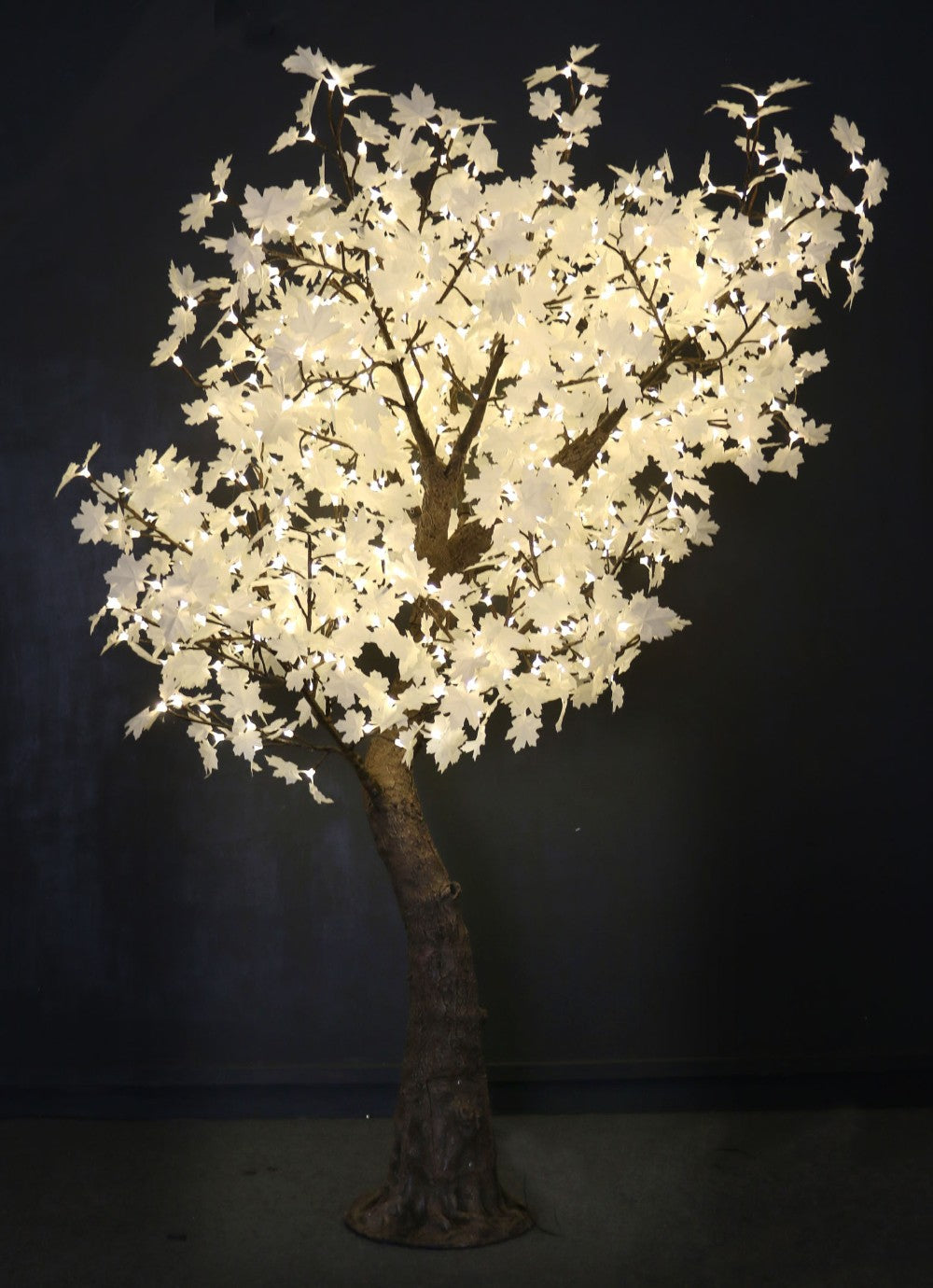 High Simulation Maple LED Tree – height from 2 to 5 meters, for garden and landscape lighting by gtreelights.com